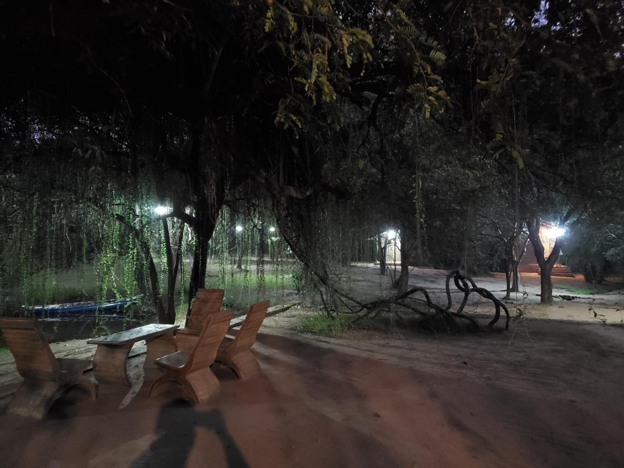 Clay Hut Village Polonnaruwa Zewnętrze zdjęcie