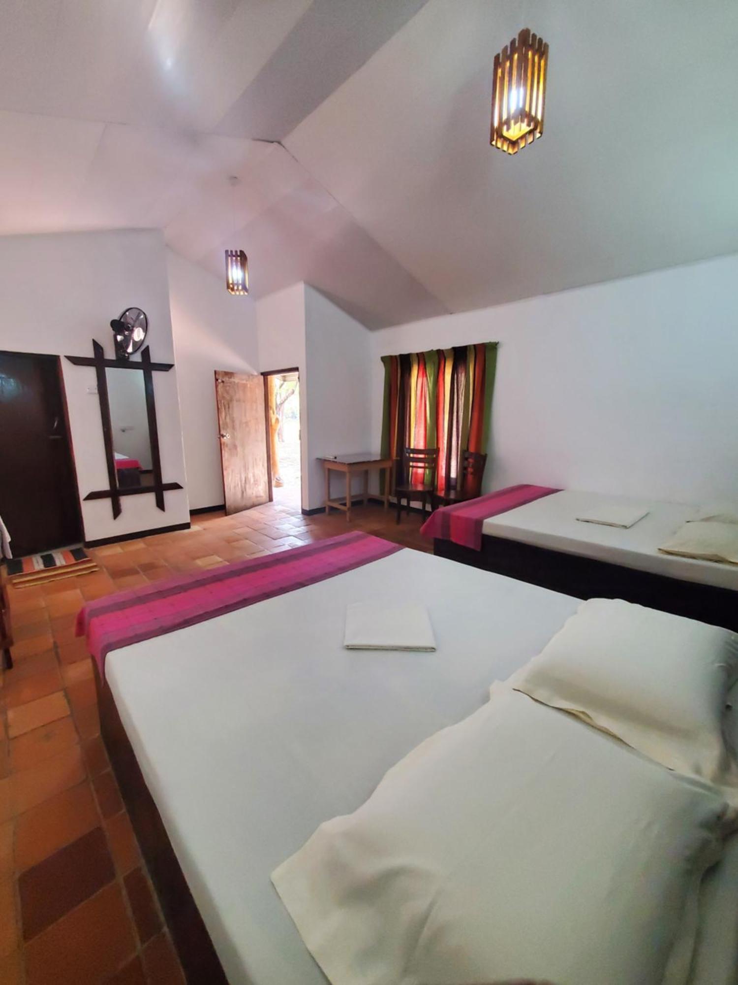 Clay Hut Village Polonnaruwa Zewnętrze zdjęcie